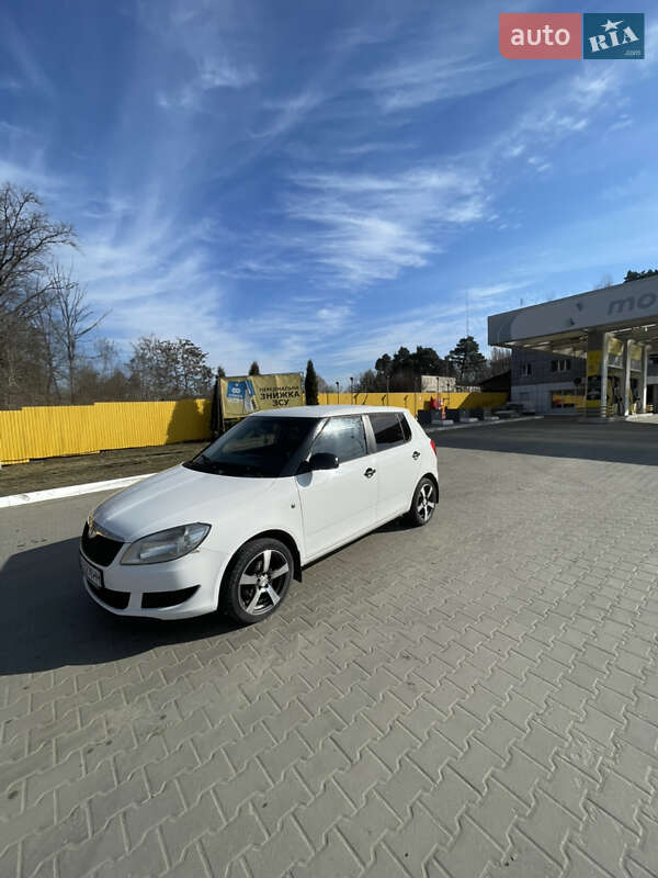 Хетчбек Skoda Fabia 2012 в Шепетівці