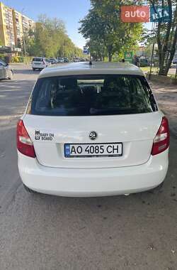 Хетчбек Skoda Fabia 2013 в Ужгороді