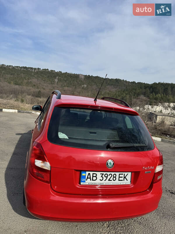 Универсал Skoda Fabia 2011 в Могилев-Подольске