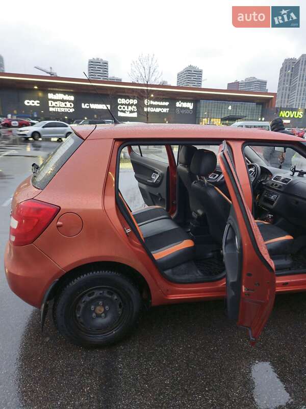 Хетчбек Skoda Fabia 2007 в Києві