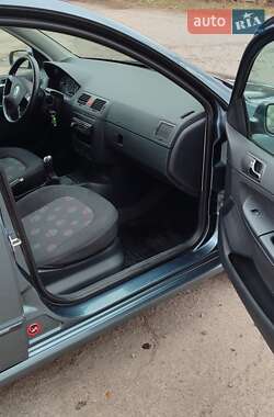 Универсал Skoda Fabia 2003 в 