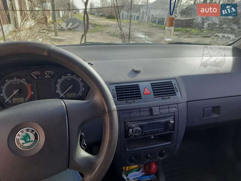 Хэтчбек Skoda Fabia 2007 в Братском