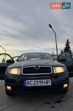 Хетчбек Skoda Fabia 2002 в 