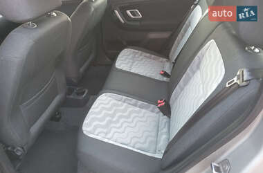 Хэтчбек Skoda Fabia 2009 в 
