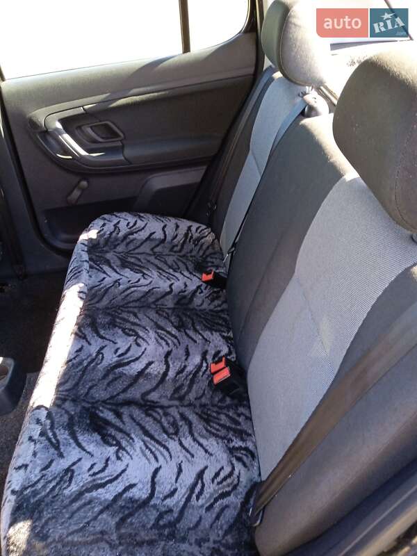 Хетчбек Skoda Fabia 2010 в Баранівці