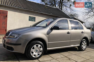 Хетчбек Skoda Fabia 2008 в 