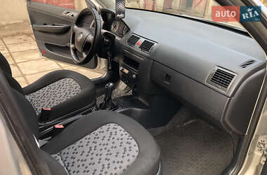 Хетчбек Skoda Fabia 2008 в 