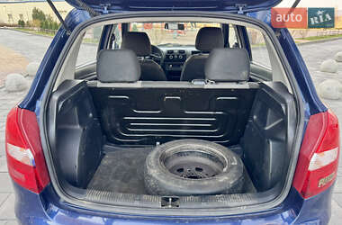 Хэтчбек Skoda Fabia 2009 в 