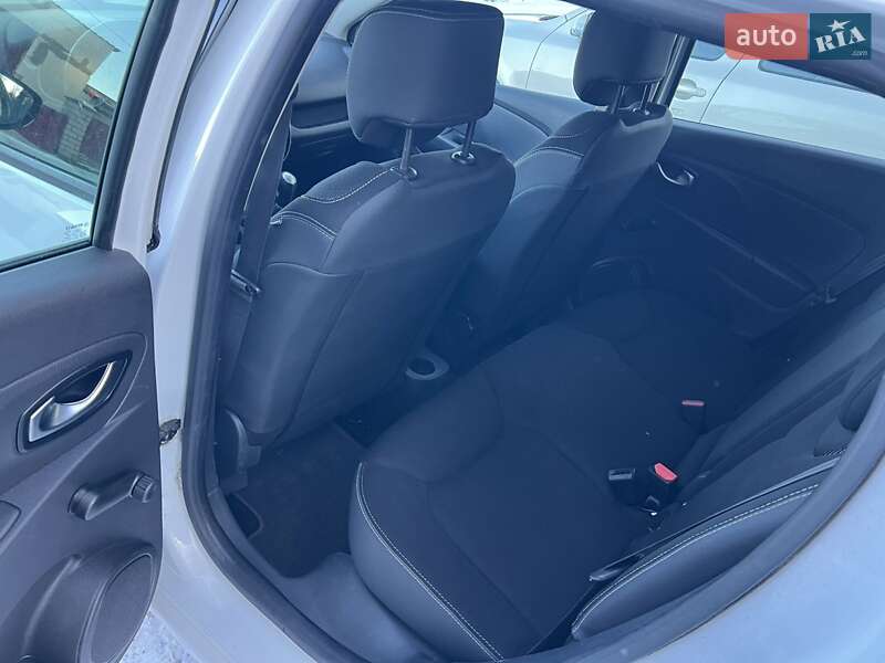Универсал Skoda Fabia 2004 в Звягеле