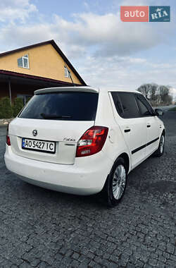 Хетчбек Skoda Fabia 2010 в 