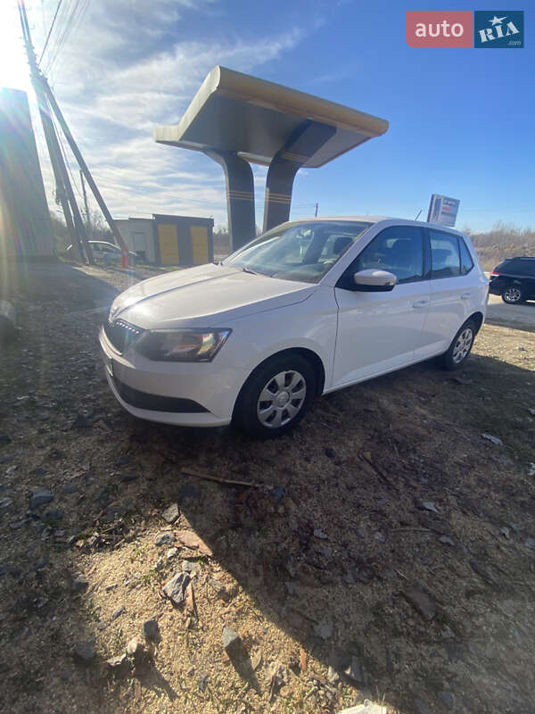 Хэтчбек Skoda Fabia 2016 в Киеве фото 4 Хэтчбек Skoda Fabia 2016 в Киеве