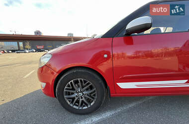 Хэтчбек Skoda Fabia 2010 в 