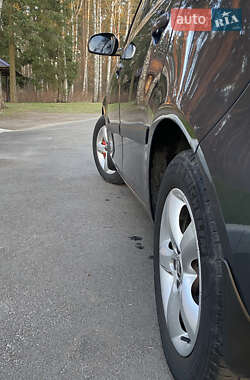 Хэтчбек Skoda Fabia 2008 в 