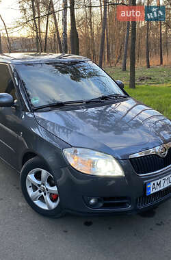 Хэтчбек Skoda Fabia 2008 в 