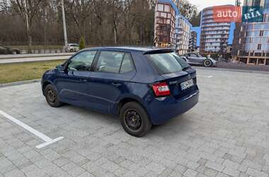 Хэтчбек Skoda Fabia 2016 в 