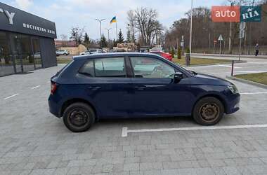 Хэтчбек Skoda Fabia 2016 в 