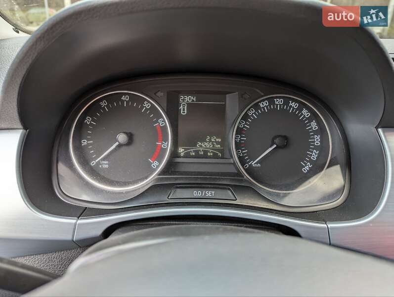 Хетчбек Skoda Fabia 2016 в Львові фото 11 Хетчбек Skoda Fabia 2016 в Львові