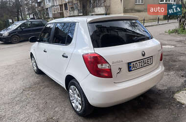 Хэтчбек Skoda Fabia 2014 в 