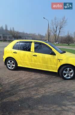 Хэтчбек Skoda Fabia 2001 в 