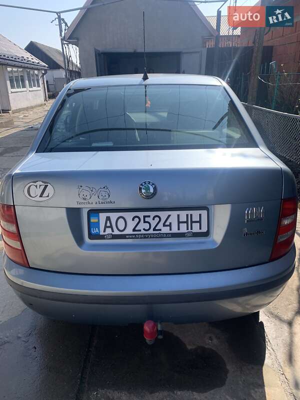 Седан Skoda Fabia 2001 в Мукачево