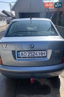 Седан Skoda Fabia 2001 в 