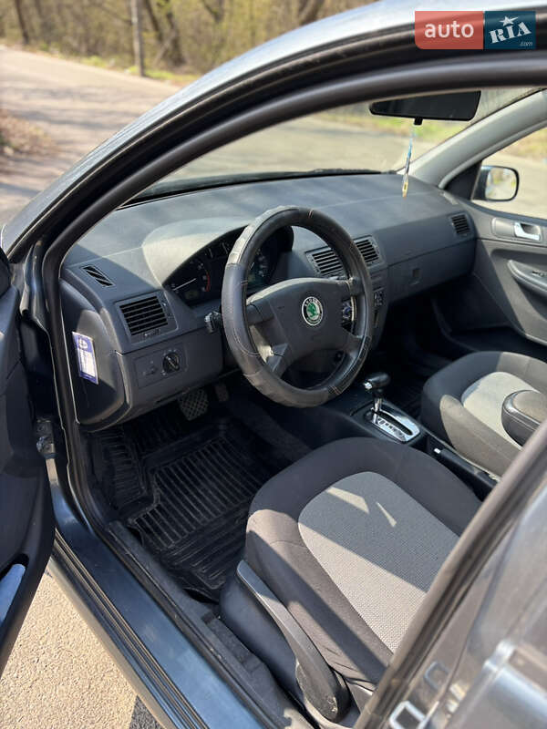 Универсал Skoda Fabia 2004 в Днепре