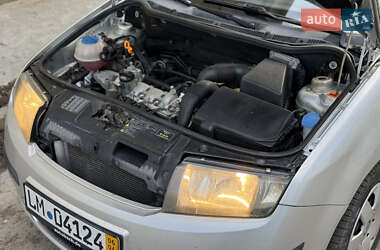 Хэтчбек Skoda Fabia 2005 в Днепре