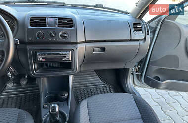 Хэтчбек Skoda Fabia 2013 в 