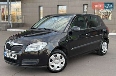 Хетчбек Skoda Fabia 2008 в 