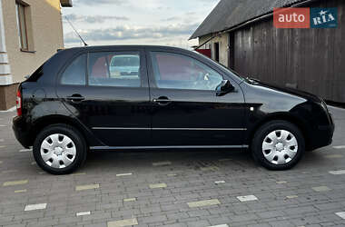 Хэтчбек Skoda Fabia 2006 в 