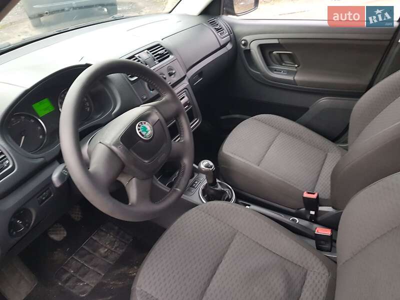 Хетчбек Skoda Fabia 2011 в Києві