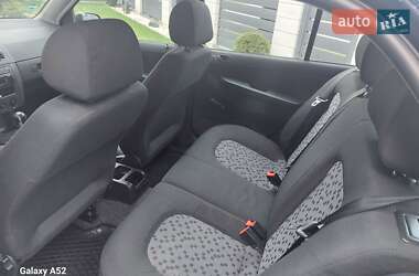 Хэтчбек Skoda Fabia 2005 в 