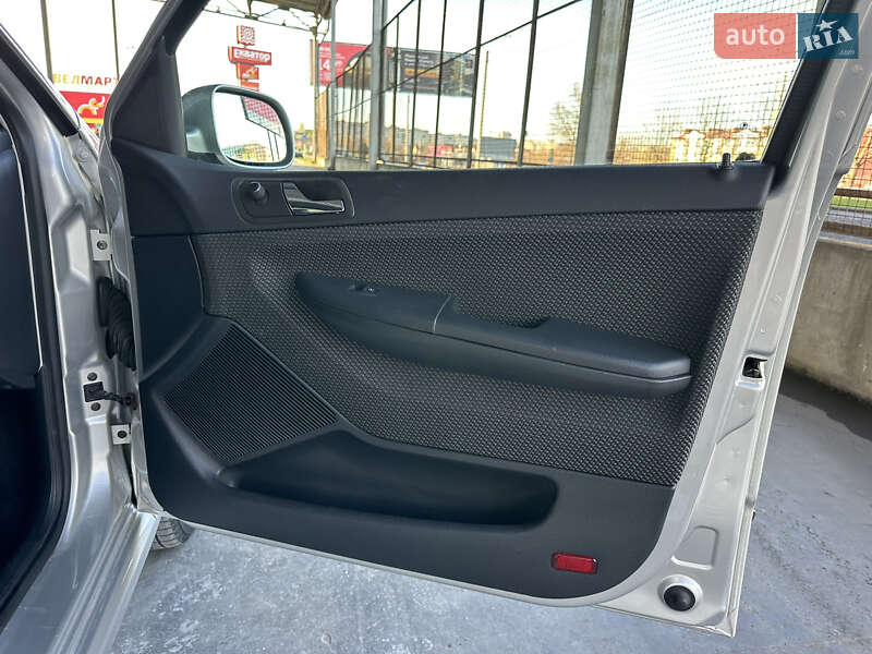 Универсал Skoda Fabia 2007 в Ровно