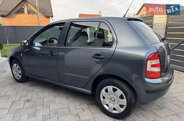Хэтчбек Skoda Fabia 2005 в 