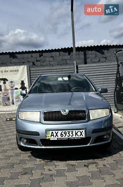Хэтчбек Skoda Fabia 2004 в 
