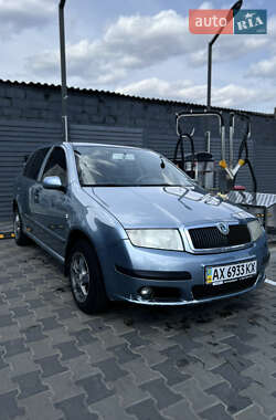 Хэтчбек Skoda Fabia 2004 в 