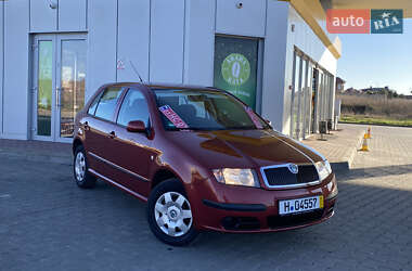 Хэтчбек Skoda Fabia 2008 в 