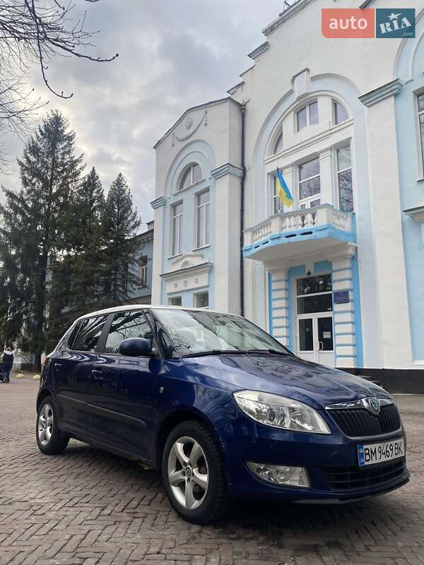 Хэтчбек Skoda Fabia 2010 в Конотопе