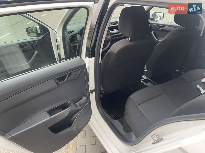 Хэтчбек Skoda Fabia 2017 в Киеве