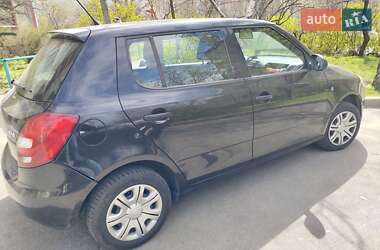 Хэтчбек Skoda Fabia 2014 в 