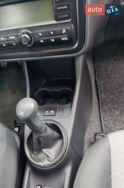 Хэтчбек Skoda Fabia 2009 в 