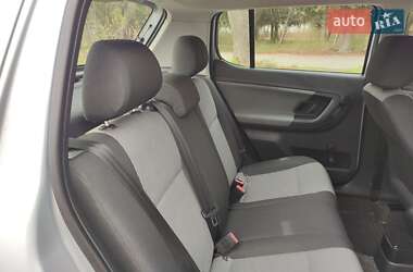 Хэтчбек Skoda Fabia 2010 в 
