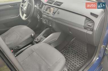 Хэтчбек Skoda Fabia 2015 в 