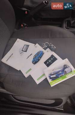 Хэтчбек Skoda Fabia 2015 в 