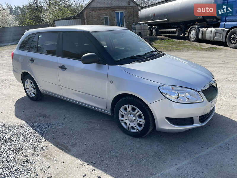 Универсал Skoda Fabia 2011 в 