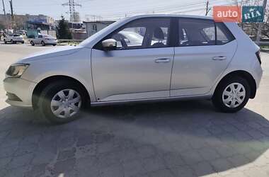 Хетчбек Skoda Fabia 2015 в 