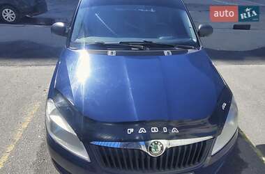 Хетчбек Skoda Fabia 2010 в 