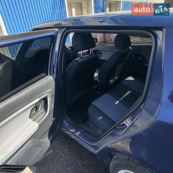 Хетчбек Skoda Fabia 2010 в Києві