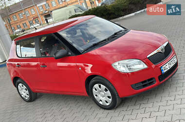 Хетчбек Skoda Fabia 2008 в 