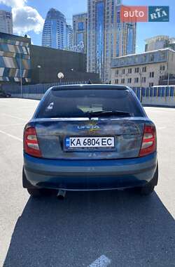 Хэтчбек Skoda Fabia 2003 в 